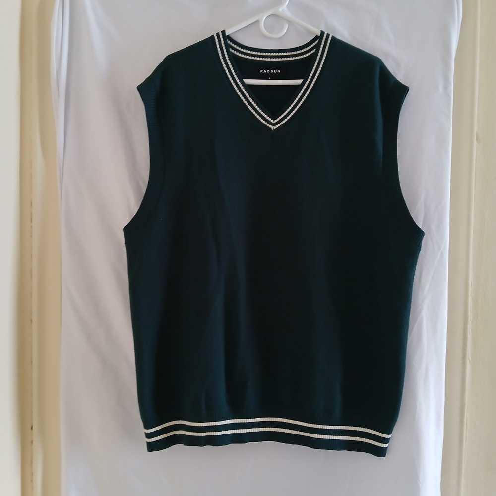 Pacsun Sweater Vest Size L Retro